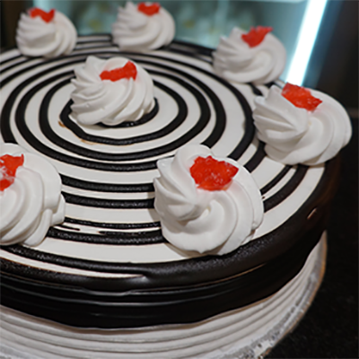 Black Frost Cake